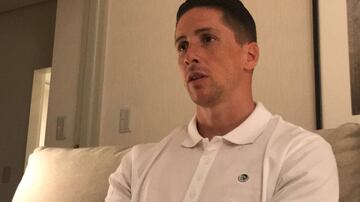 Fernando Torres atendi¨® al Diario As el d¨ªa que anunci¨® en rueda de prensa que 'colgaba las botas'. Junto con el periodista Javier Matallanas repas¨® los mejores momentos de su carrera profesional. "Volver¨ªa al Atleti en un cargo que me permita hacerlo m¨¢s grande de lo que es" fue una de las frases m¨¢s destacadas que nos dej¨® el delantero.