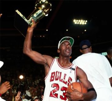 Aire: Michael Jordan es para muchos el mejor de la historia. También ha sido de los que más y mejor ha desafiado a las leyes de la gravedad.