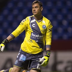 Moisés Muñoz no despierta de la pesadilla bajo los tres palos