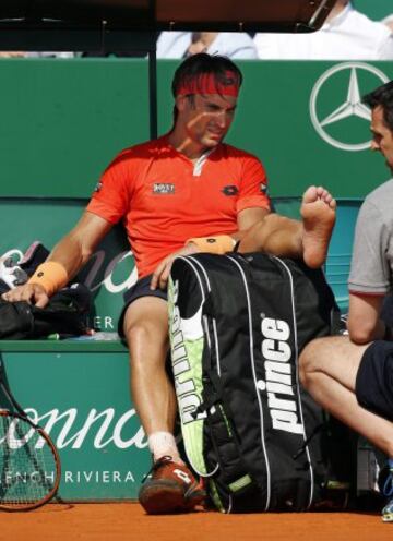 David Ferrer tuvo que ser atendido por unas ampollas en los pies.