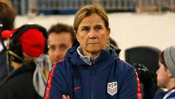 Jill Ellis externó su apoyo a las 28 jugadoras de la Selección de Estados Unidos luego de que levantarán una demanda ante la Federación por discriminación de género.