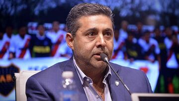 Angelici: "Con dos Bomboneras no alcanza"