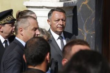 El ministro de deportes francés Thierry Braillard a su llegada al funeral.