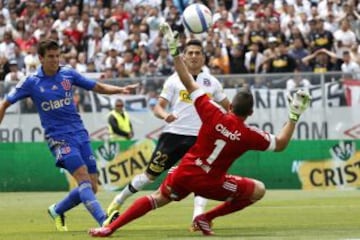 A los 6' del complemento Juan Delgado le picó la pelota a Marín y puso el 2-1.