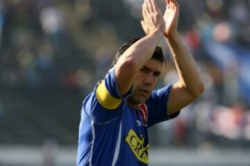 Marcelo Salas capitaneó por última vez a la U en Superclásicos el 05-10-2008, en la caída 2-0 en el Monumental.

