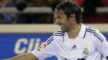 Raúl iguala a Di Stéfano como máximo goleador histórico del Real Madrid