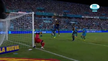 Polémica: el árbitro omitió un penal para Boca