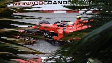 Ferrari&#039;s Monegasque driver Charles Leclerc competes during the Monaco Formula 1 Grand Prix at the Monaco street circuit on May 26, 2019 in Monaco. (Photo by Boris HORVAT / AFP)