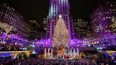 This holiday season, the Big Apple is displaying some of the prettiest Christmas lights around. Here is a list of the best places to see them in the city.