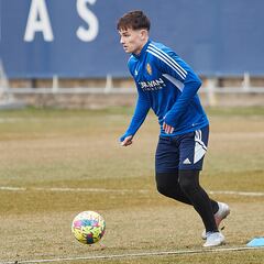 Pau Sans, el goleador juvenil que llama a la puerta del primer equipo