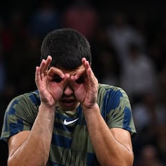 Alcaraz says he watches videos of Federer and Murray to be better on grass