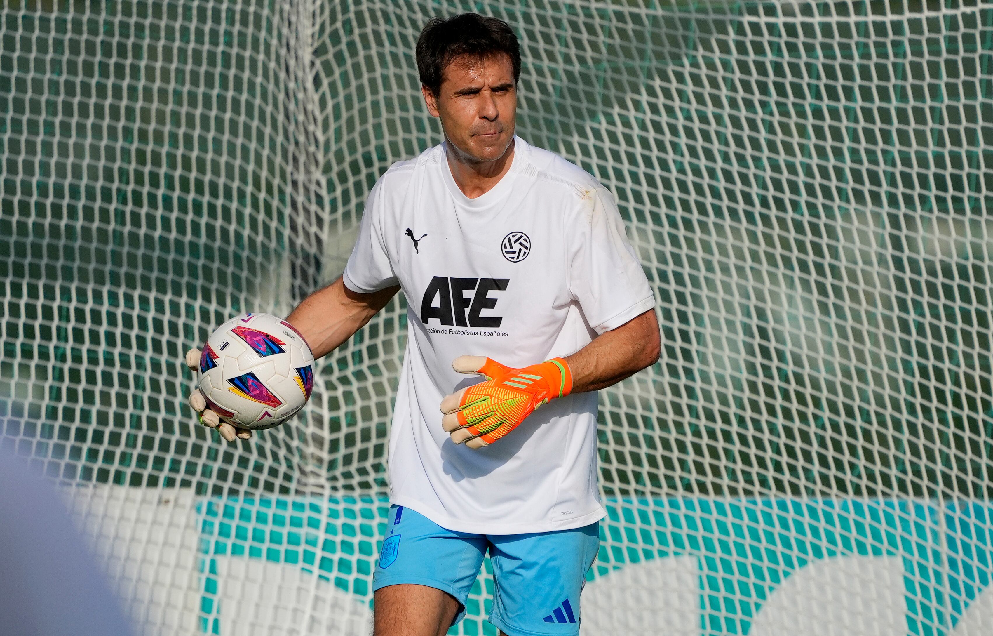 Aranzubia teme la marcha de Nico Williams al Barça: “No se sabe, todo apunta a que sí” Aanzubia, con la camiseta de la AFE