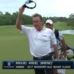 Jiménez logra su 4º título veterano y le bañan en champán