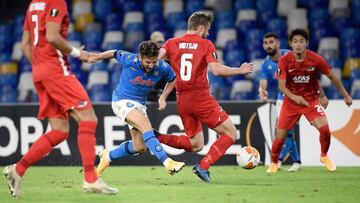 El Napoli y el 'Chucky' perdieron frente al AZ Alkmmar en la jornada 1 de Europa League