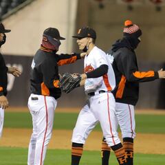 Naranjeros da paso al frente y se lleva el primero de la Final frente a Tomateros