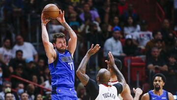 Luka Doncic never ceases to amaze. The Mavs star put up 49 points againast the New Orleans Pelicans during the Mavs&#039; last game before the All-Star break.