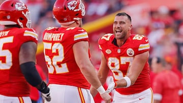 Travis Kelce #87 of the Kansas City Chiefs celebrates a touchdown