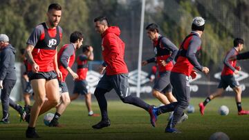 La paralización golpeó fuerte a Colo Colo: ¡cuatro lesionados!