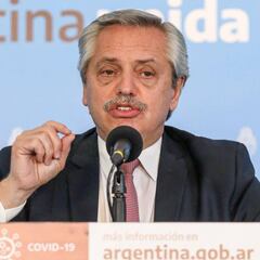 "¿El fútbol? Creo que tenemos que esperar un poquito..."