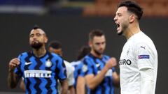 Alexis y Vidal se complican en el inicio de la Champions