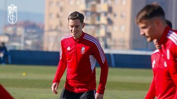 Pol Lozano durante un entrenamiento.