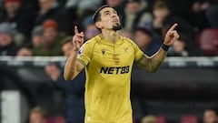 Daniel Muñoz vuelve y estaría disponible ante Chelsea