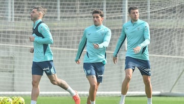 Egiluz, Prados y Sannadi aceleran su vuelta