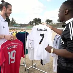 Bale: Interviewer avoids best-you've-played-with question; Real Madrid and Wales star doesn't