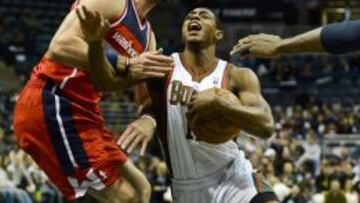 Marcin Gortat y los Wizards hunden aún más a los Bucks