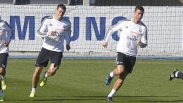 Varane sigue en el gimnasio