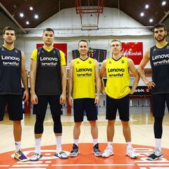 Los 'cinco bilbaínos' del Tenerife