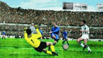 1961-62. Ida de cuartos en el Comunale. Ganó 0-1 el Madrid. Di Stéfano hizo el gol a pase de Puskas.