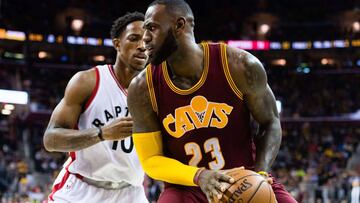 CLEVELAND, OH - NOVEMBER 15: LeBron James #23 of the Cleveland Cavaliers fights for position with DeMar DeRozan #10 of the Toronto Raptors during the second half at Quicken Loans Arena on November 15, 2016 in Cleveland, Ohio. The Cavaliers defeated the Raptors 121-117. NOTE TO USER: User expressly acknowledges and agrees that, by downloading and/or using this photograph, user is consenting to the terms and conditions of the Getty Images License Agreement. Mandatory copyright notice. Jason Miller/Getty Images/AFP
== FOR NEWSPAPERS, INTERNET, TELCOS & TELEVISION USE ONLY ==