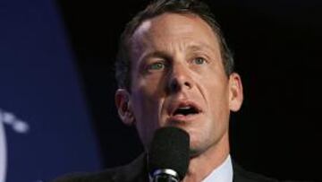 <b>LIVESTRONG. </b>Lance Armstrong trata de salvar su fundación.