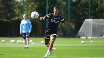 MANCHESTER, ENGLAND - JULY 13: Rodri of Manchester City is seen during training at Manchester City Academy Stadium on July 13, 2022 in Manchester, England. (Photo by Tom Flathers/Manchester City FC via Getty Images)