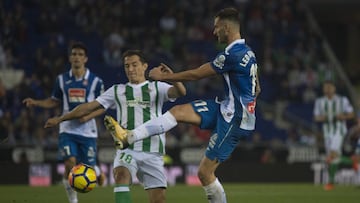 Guardado, contra Baptistao en Cornellà.