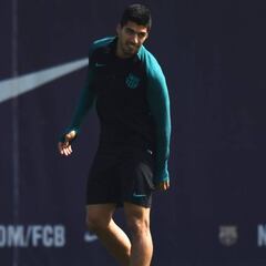 Luis Suárez sufre una lesión muscular, quince días de baja