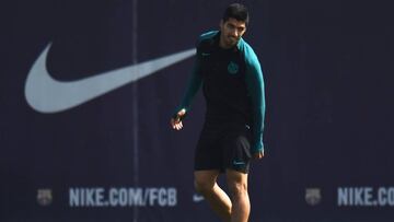 Luis Su&aacute;rez durante el entrenamiento.