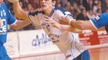 <b>EXPORTABLE. </b>El Cangas tiene en Muratovic un valor en alza.