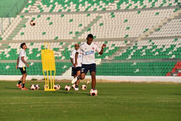 Los dirigidos por Reinaldo Rueda se encuentran concentrados en Santa Cruz de la Sierra y preparan el duelo por Eliminatorias ante Bolivia. El partido se llevará a cabo el jueves 2 de septiembre. 