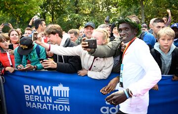 El récord de Kipchoge en imágenes