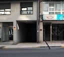 "En la calle Castelao había cinco bolardos sin señalizar"