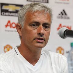 Mou: "Le abrimos la puerta a De Gea y el Madrid se la cerró"