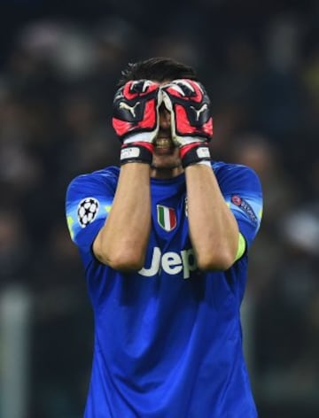 Gianluigi Buffon lamenta una opción perdida por la Juve.