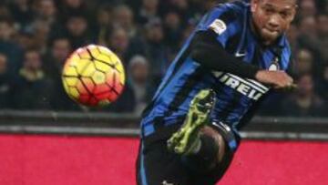 El volante colombiano ya vivió un tema parecido con la Juventus