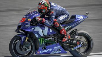 Maverick Vi&ntilde;ales en Tailandia.