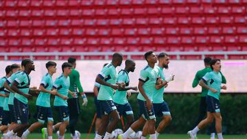 Los jugadores del Betis, en un entrenamiento.