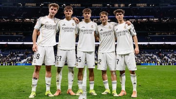 Los cinco jugadores del Castilla que jugaron el partido del Real Madrid contra el Elche: Palacios, Diego Aguado, Thiago Pitarch, Yáñez y Manuel Ángel.