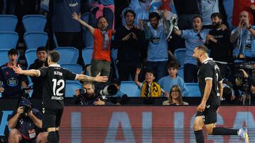 Alfon y Borja Iglesias celebran el gol del manchego.