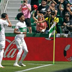 La revolución de Francisco da aire al Elche y tumba al Mallorca